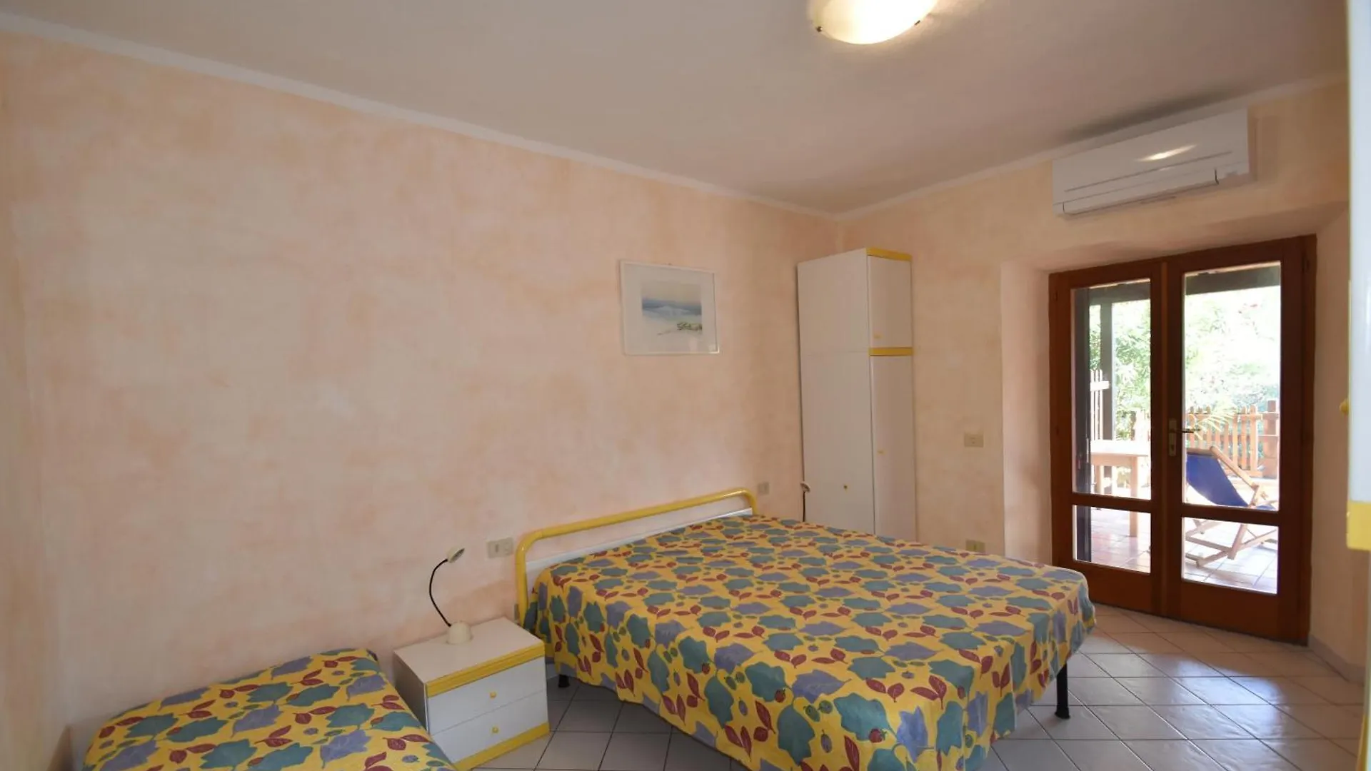 Casa Rosada - Piscina, Aria Condizionata, Terrazze E Posti Auto Apartment Marina di Campo